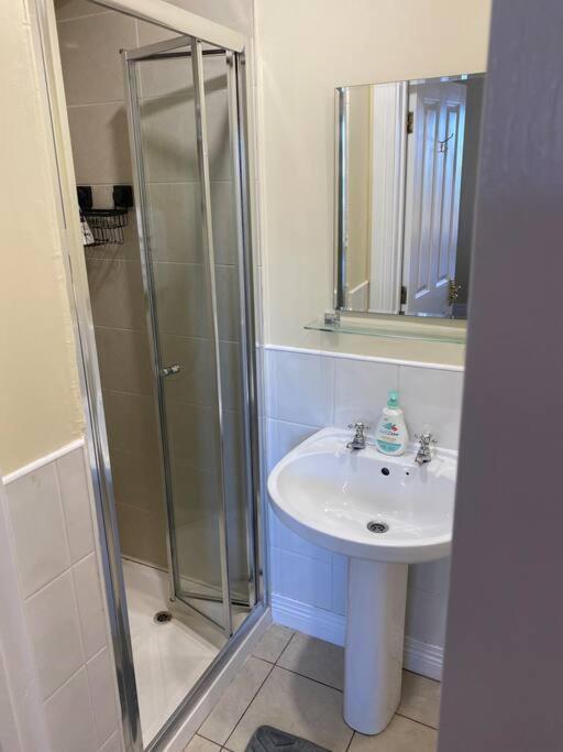 2 Bed Cosy Apartment In Heart Of Mullingar. المظهر الخارجي الصورة